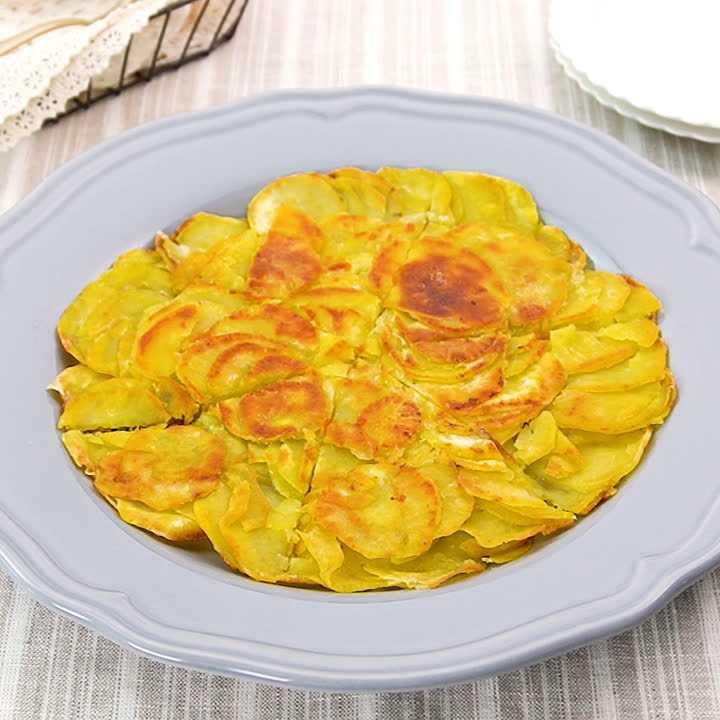 スライサーでお手軽に！ おさつバターガレットのレシピ動画