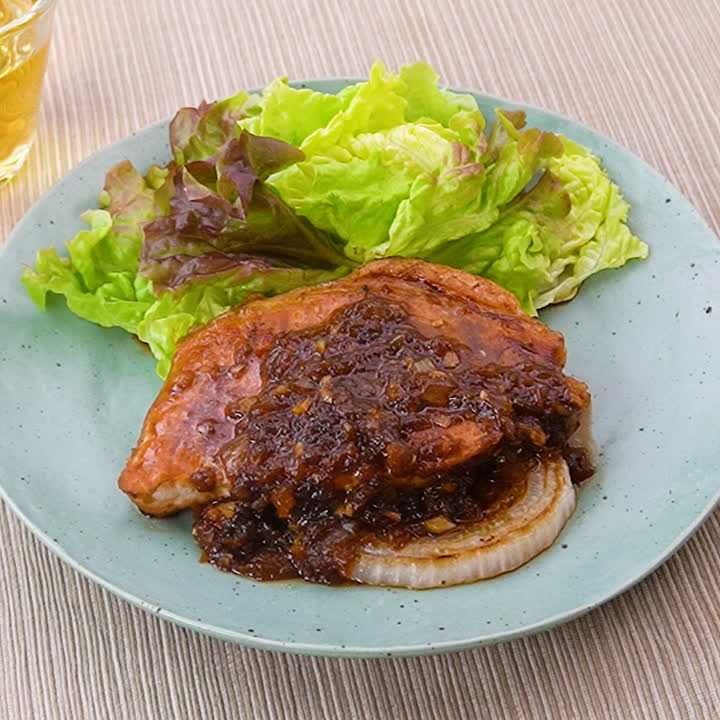 新玉ねぎたっぷりポークソテー