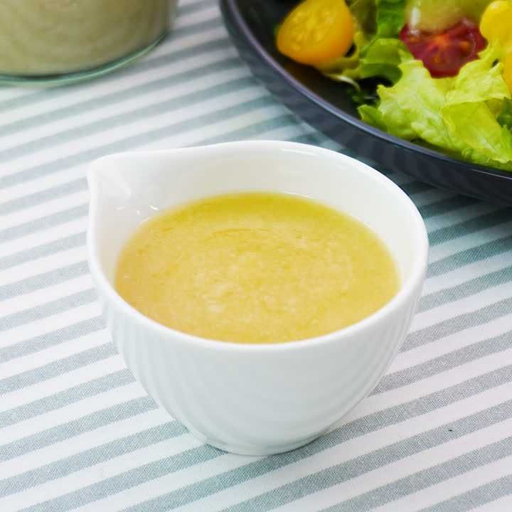 玉ねぎ麹ドレッシング