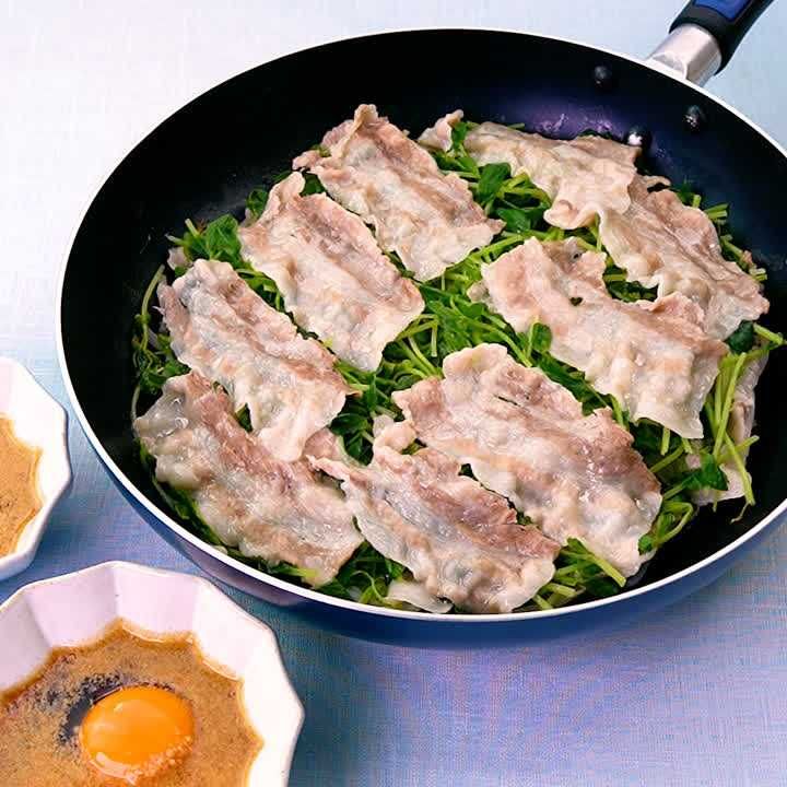 豚バラもやしのフライパン蒸し