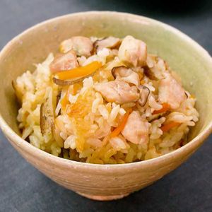 鶏釜飯風