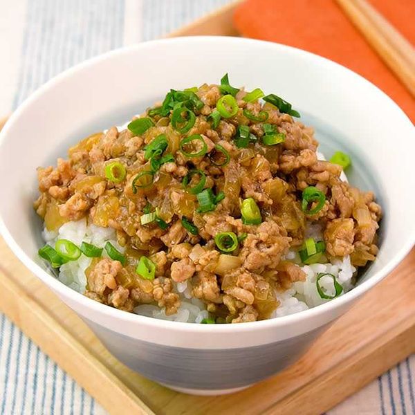 【豚ひき肉(豚ミンチ)の丼物】すぐできる♪絶品レシピ15選の人気レシピ・作り方 | デリッシュキッチン