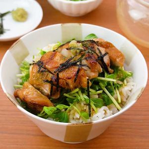 「鶏肉のひつまぶし風」のレシピ動画