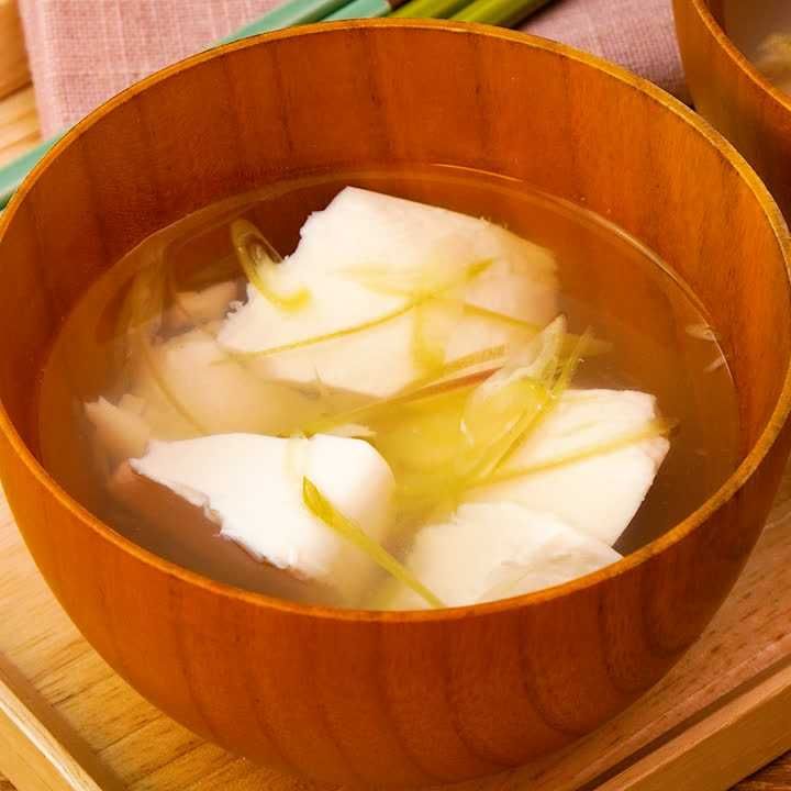 みょうがとすくい豆腐のお吸い物