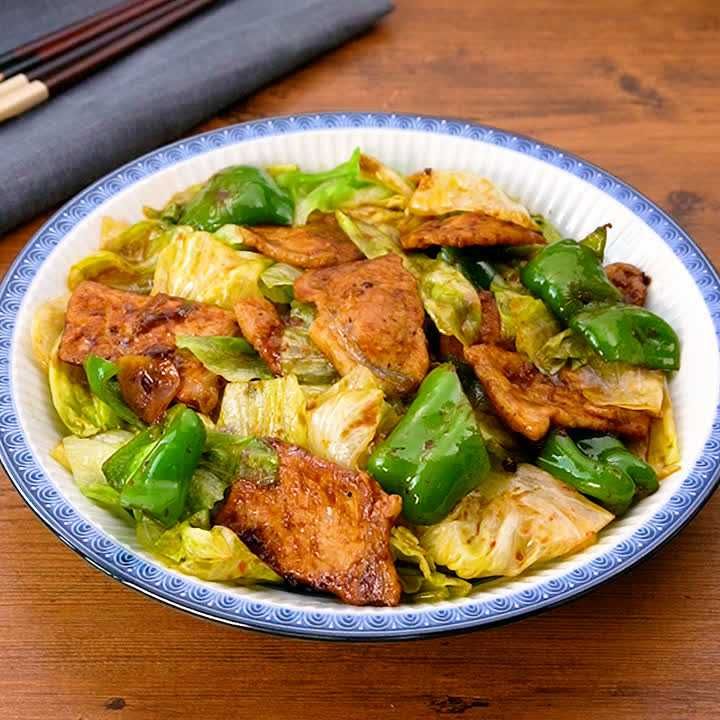 夏野菜をたっぷり楽しむ定番献立！ レタスの回鍋肉のレシピ動画