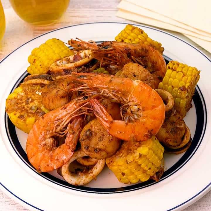 スパイス香る！ ケイジャンシーフードのレシピ動画・作り方 | デ