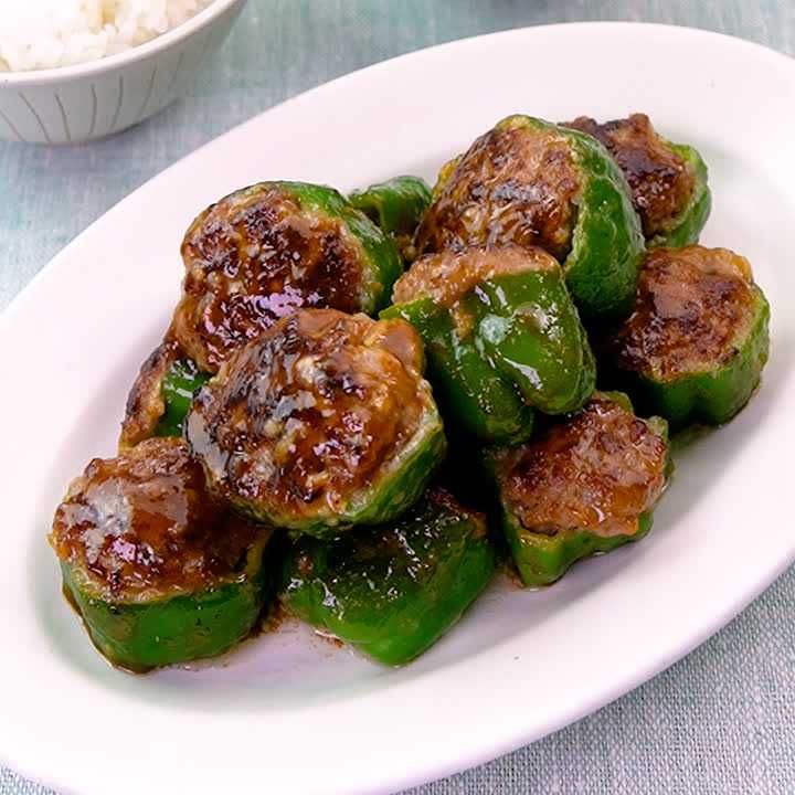 コロコロピーマンの肉詰め