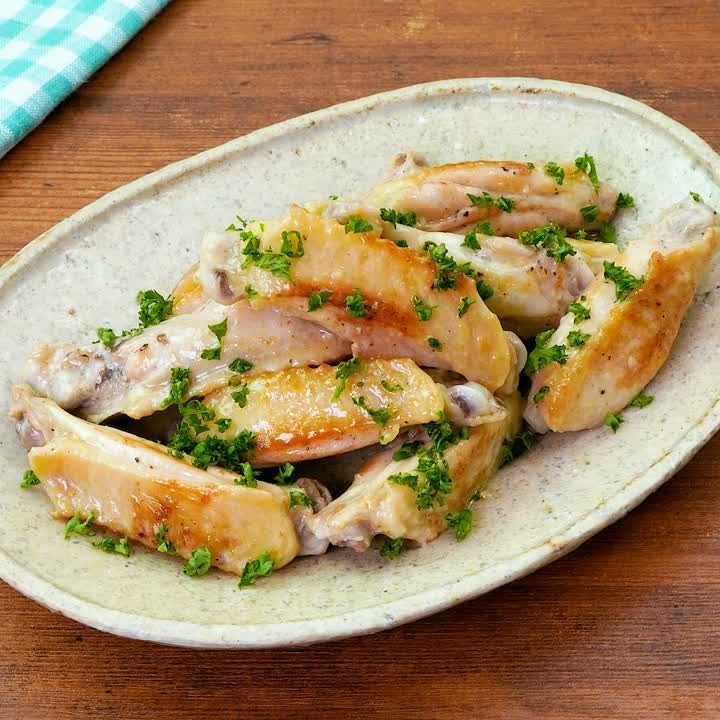 手羽中のレモンバターソテー