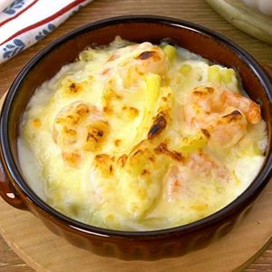 「マカロニグラタン」のレシピ動画