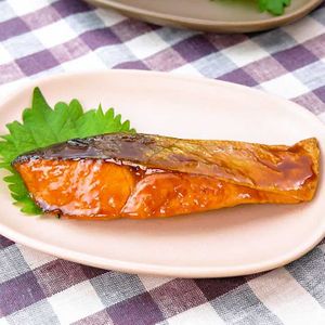 「鮭の照り焼き」のレシピ動画