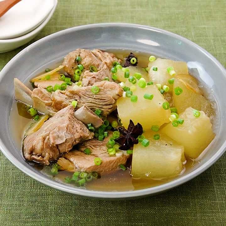 冬瓜とスペアリブのスープ煮込み