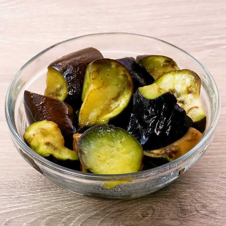 レンジでナスの下ごしらえ