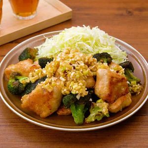 「鶏むねとブロッコリーのねぎだれ唐揚げ」のレシピ動画