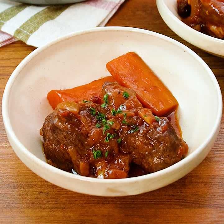 ラムの赤ワイン煮込み