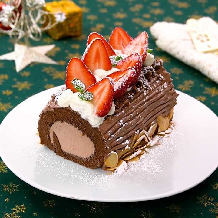 市販のロールケーキを活用♪ お手軽ブッシュドノエルのレシピ動画