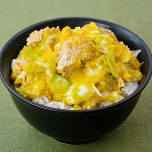 「ひき肉親子丼」のレシピ動画