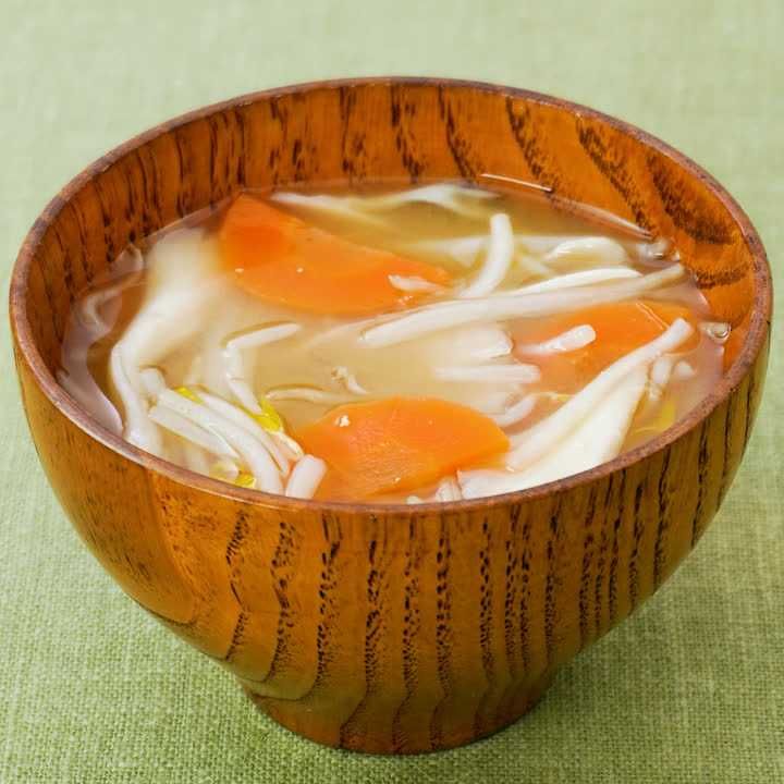 まいたけともやしの生姜味噌汁