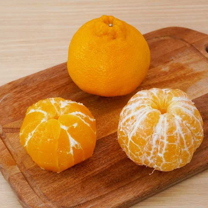 デコポンの皮の剥き方