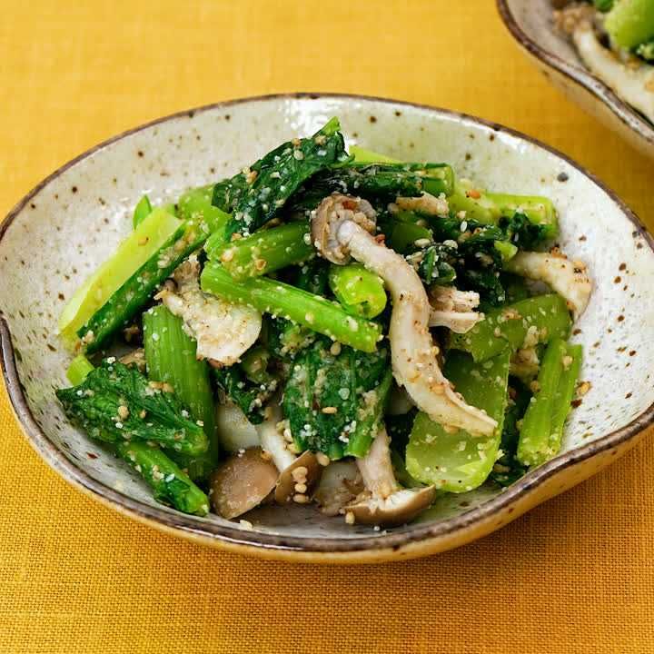 小松菜としめじのごまあえ