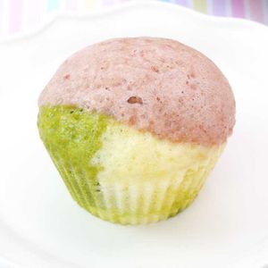 「3色蒸しケーキ」のレシピ動画
