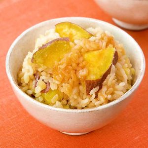 醤油香るさつまいもご飯