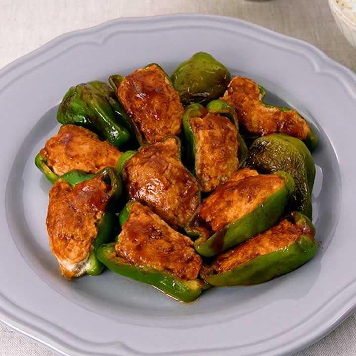 豚ひき肉のピーマンの肉詰め
