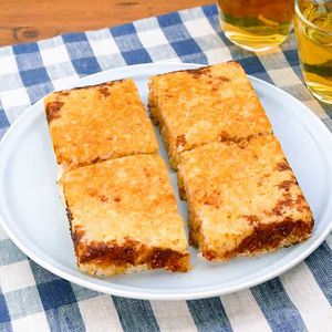 「卵焼き器でチーズ焼きおにぎり」のレシピ動画