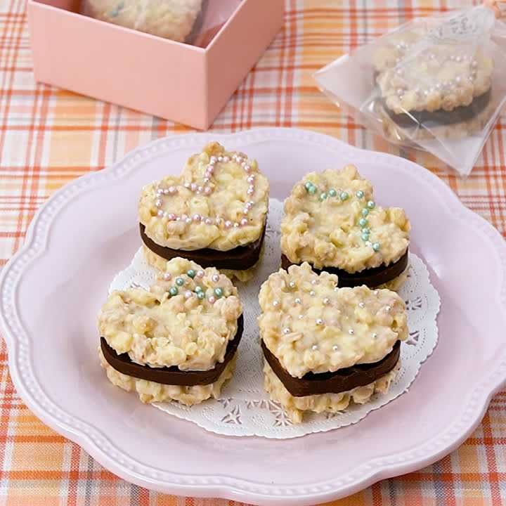 サッカーボールと笛のチョコレートモルド サッカーボールと笛の