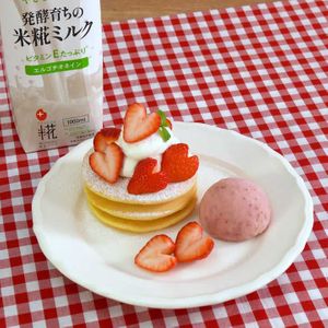 パンケーキ＆苺アイス