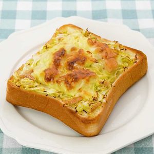 「キャベツナマヨトースト」のレシピ動画