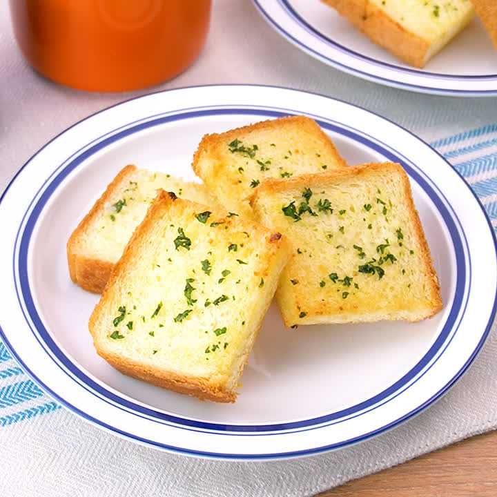 食パンのガーリックトースト