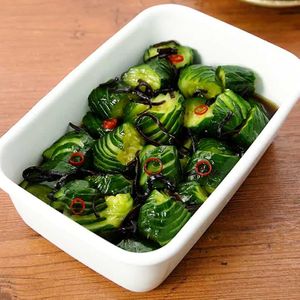 「蛇腹きゅうりの塩昆布漬け」のレシピ動画