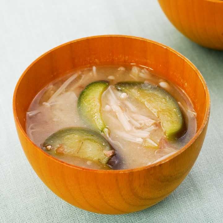 なすとえのきのおかか味噌汁