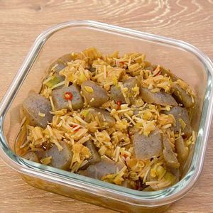 こんにゃくと豚こま肉のやみ漬け