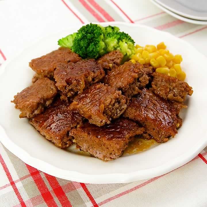 パックのままひき肉サイコロステーキ風