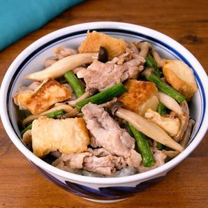 エスニック豚丼