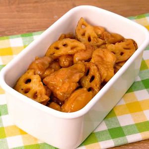 「カリカリれんこんと鶏肉の甘酢がらめ」のレシピ動画
