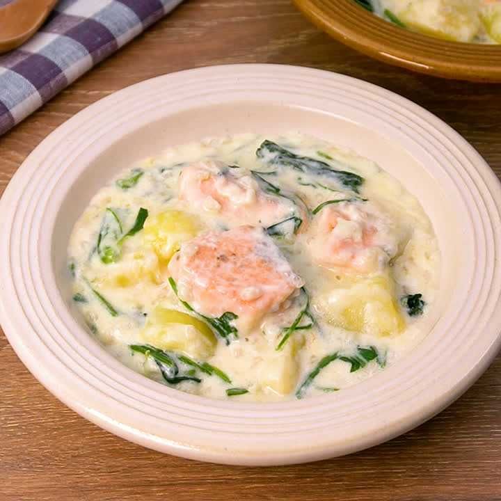 鮭ともち麦のチーズクリーム煮