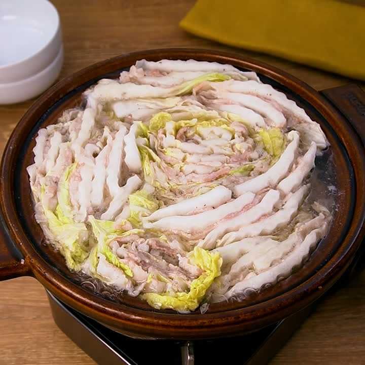 シンプルながら絶品！ 料理酒ミルフィーユ鍋のレシピ動画・作り方 | デ