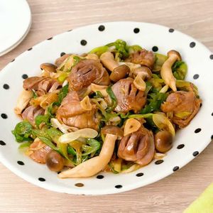 「砂肝のガリバタ炒め」のレシピ動画