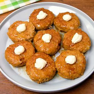 「てりてりマヨつくね」のレシピ動画