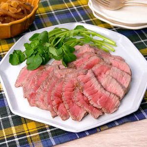 「ステーキ肉でローストビーフ」のレシピ動画