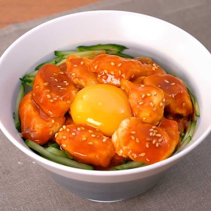 ささみのユッケ丼