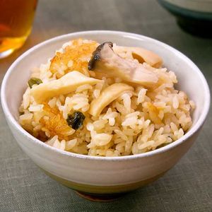 松茸のお吸い物炊き込みご飯