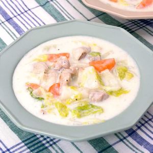 「鶏と白菜の餅クリーム煮」のレシピ動画