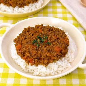 「無水キーマカレー」のレシピ動画