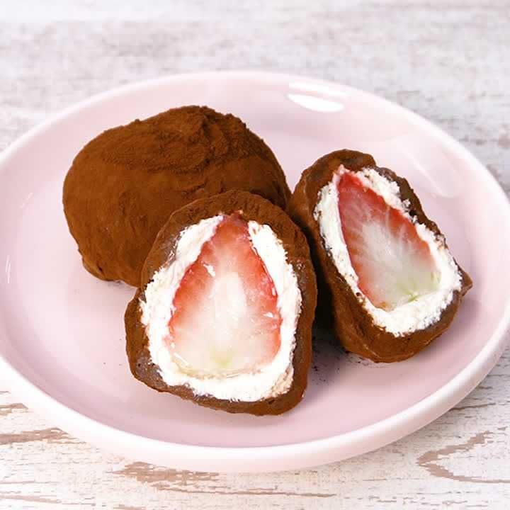 チョコ餅のいちご大福