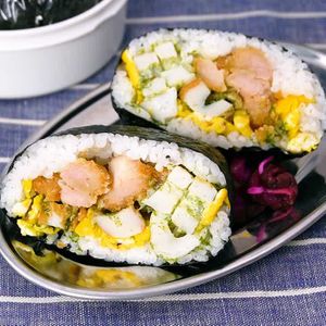 「爆弾おにぎり弁当」のレシピ動画