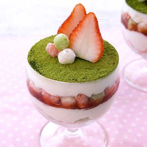 「ひな祭りパフェ」のレシピ動画