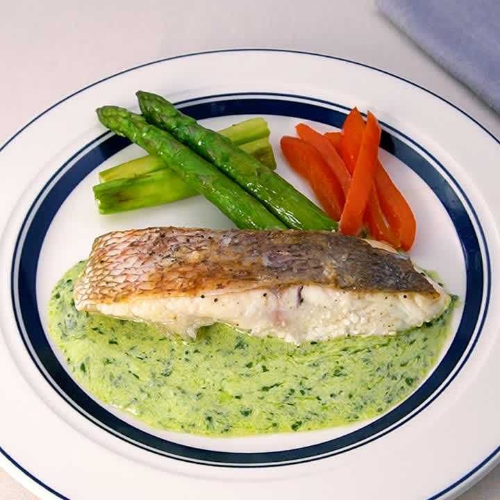 鯛のバジルクリームソース